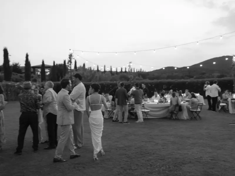 Photos by photographer Dos Más En La Mesa via Melissa Killian at Laconda Rossa in Capalbio, Tuscany
The ultimate wedding and honeymoon in Italy
Credit: Dos Más En La Mesa