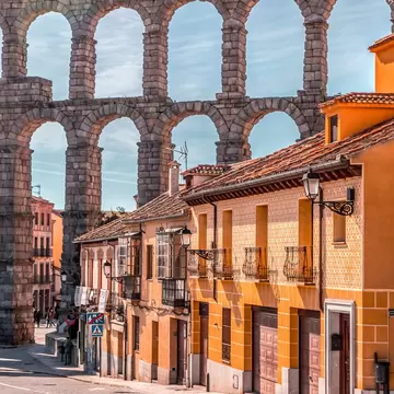 View of the ancient Roman Aqueducto in Segovia, Spain.