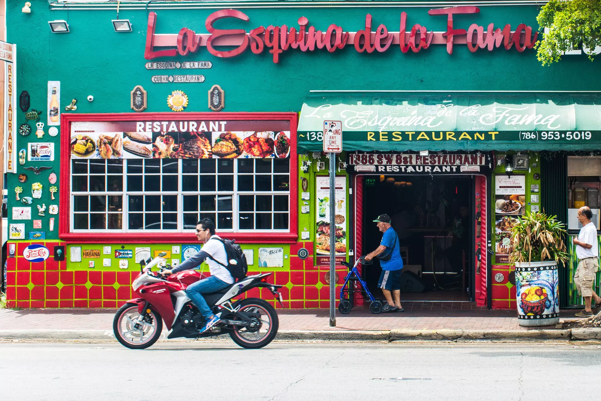 Scenes of daily life in Little Havana play out amidst a backdrop of pulsating traditional Cuban and Afro-Cuban music, storefronts, art galleries and quaint restaurants.