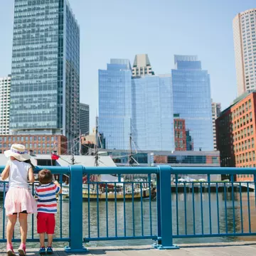 From the Freedom Trail to hiking on Boston Harbor Islands, here are the best things to do as a family in Boston © k-ko / Getty Images