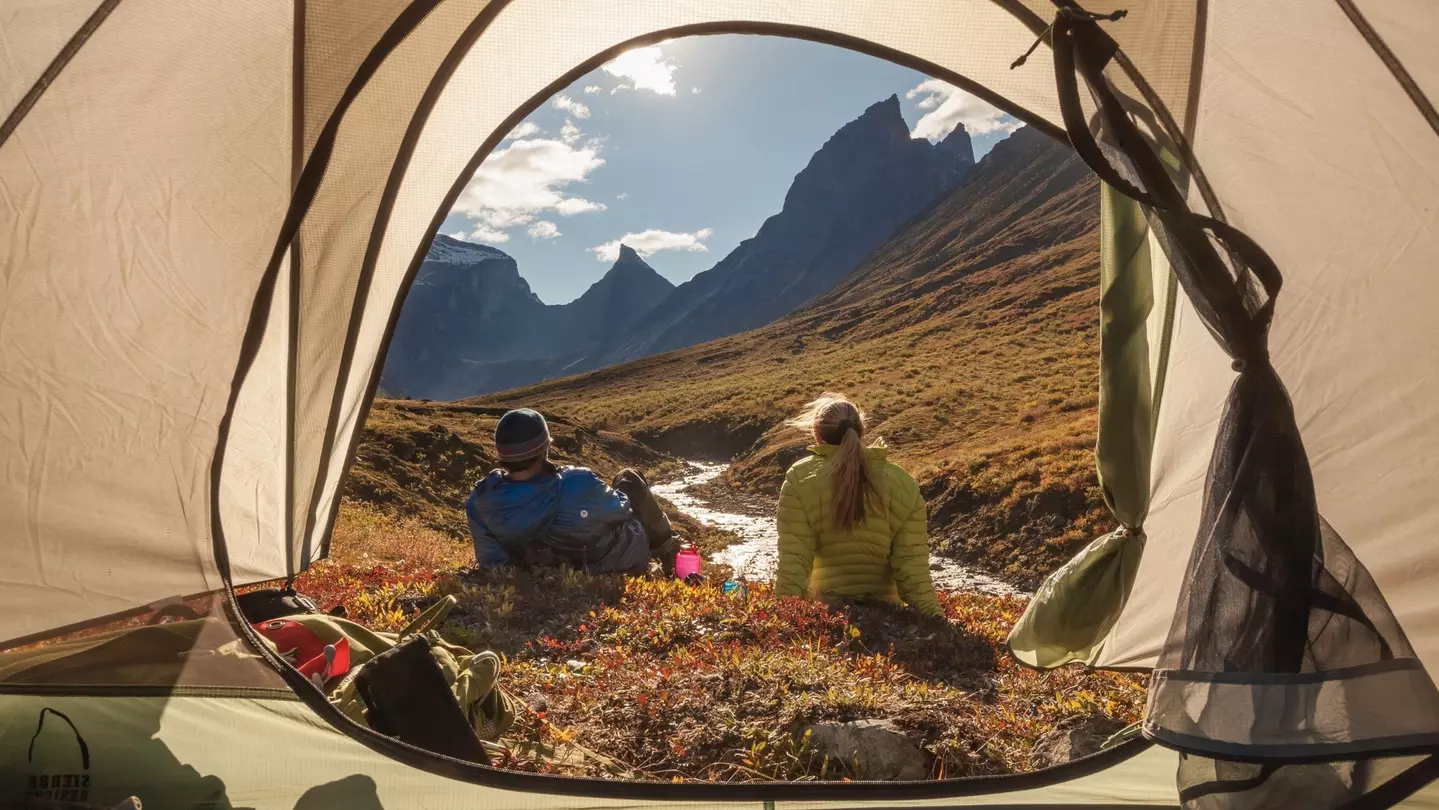 Count on traveling with your own tent to avoid pricey Alaska hotels © Patrick J. Endres / Getty Images