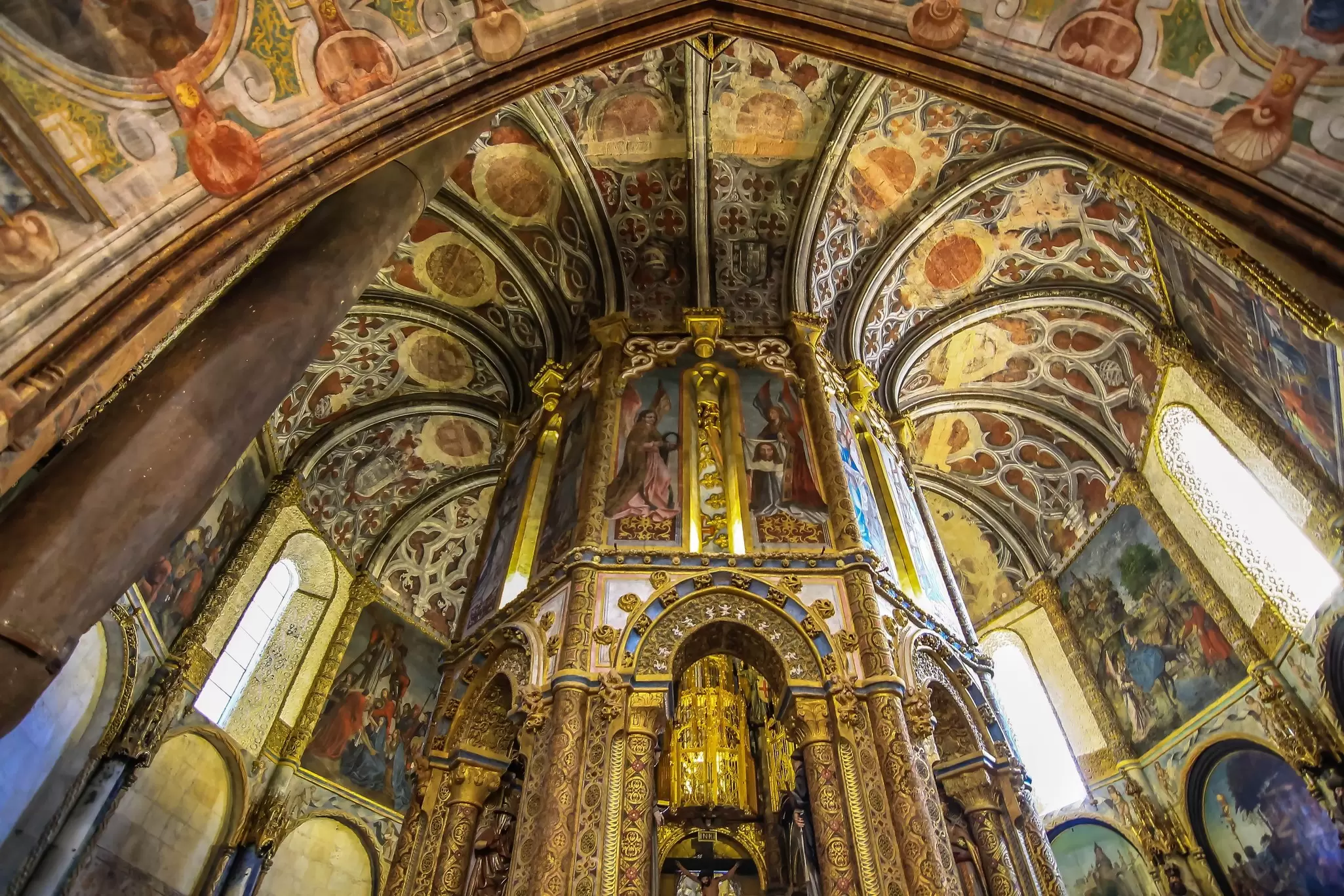 A detailed view of the Charola, the temple inside the Convento de Cristo in Tomar, Portugal.