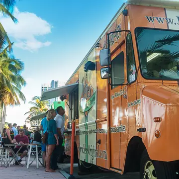 Florida's dining scene ranges from fun and casual to Michelin-starred finery © CHUYN / Getty Images