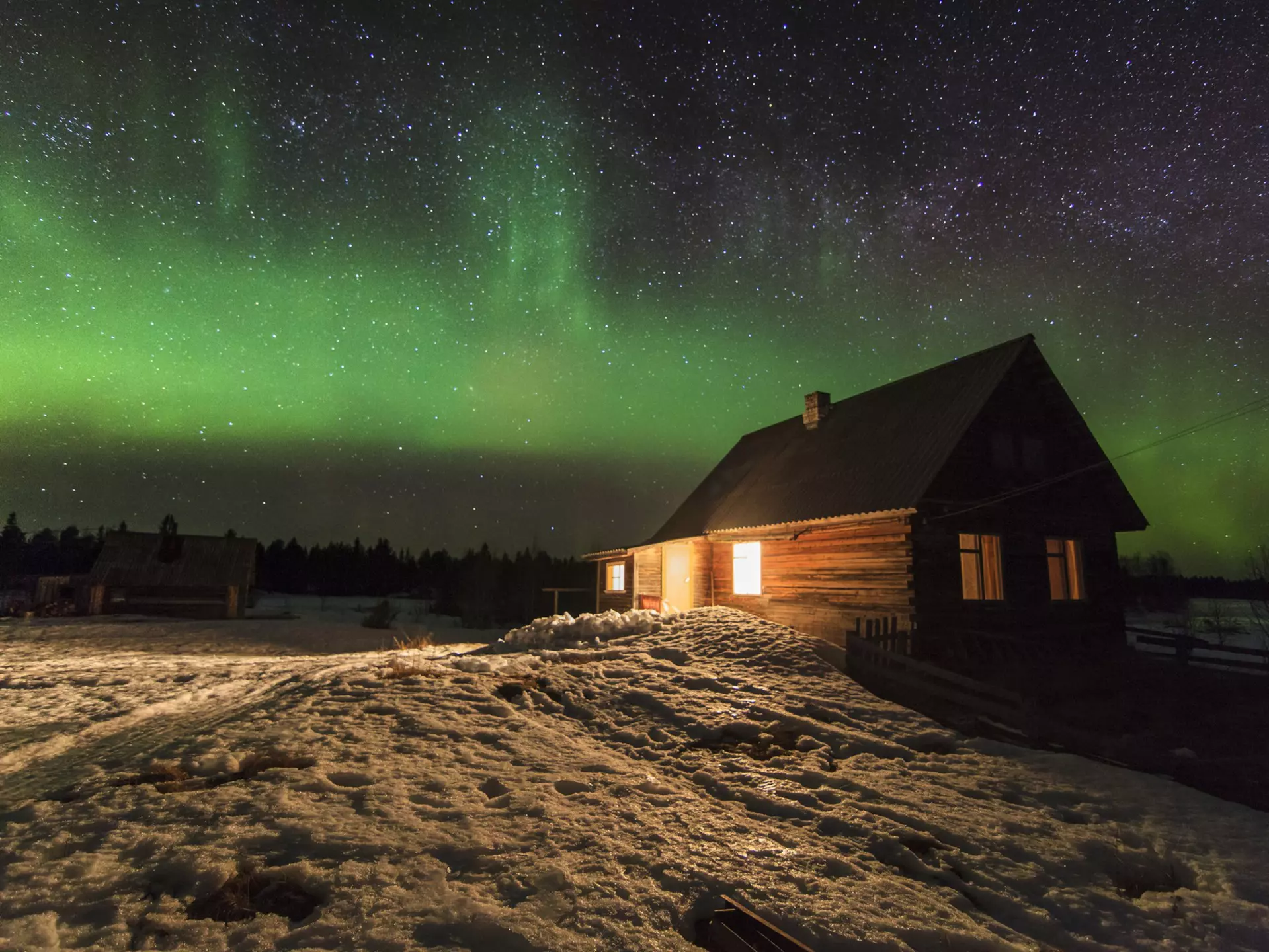 Whether you want to watch wildlife, or the northern lights, here are some of the best stays in Iceland @ Anton Petrus / Getty Images