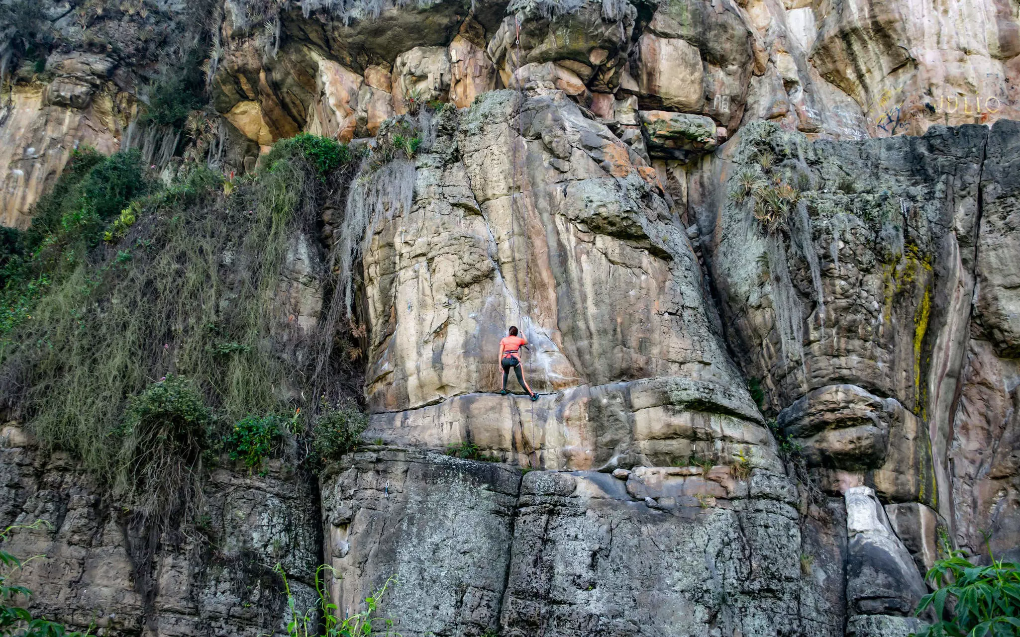 Rock climbers head to the cliffs at Suesca, but walkers can also take in the views © dalomo84 / Getty Images
