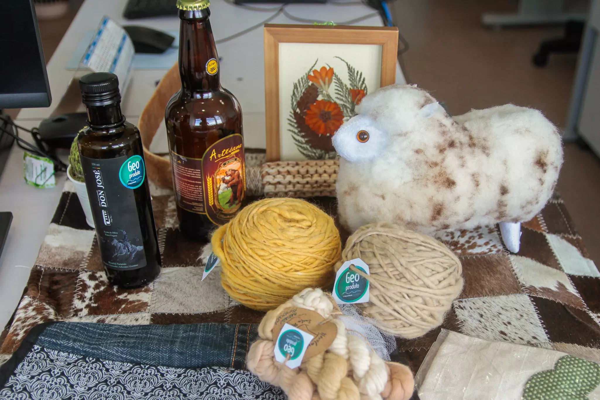 Products from area artisans are available in the town of Caçapava do Sul © courtesy Revista Arco Geoproducts