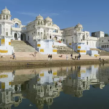 (GERMANY OUT) India, Pushkar: ghat at holy lake Pushkar (Photo by Lillehaug/ullstein bild via Getty Images)