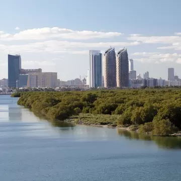 JBH95P Skyline of Abu Dhabi Al Reem Island with mangrove forest in foreground
JBH95P
abu, dhabi, al, reem, gate, building, skyscrapers, highrise, buildings, mangrove, outdoor, nature, water, sea, gulf, arabian, middle, east, united, arab, emirates, architecture, skyline, city
**RIGHTS MANAGED** Skyline of Abu Dhabi Al Reem Island with mangrove forest in foreground