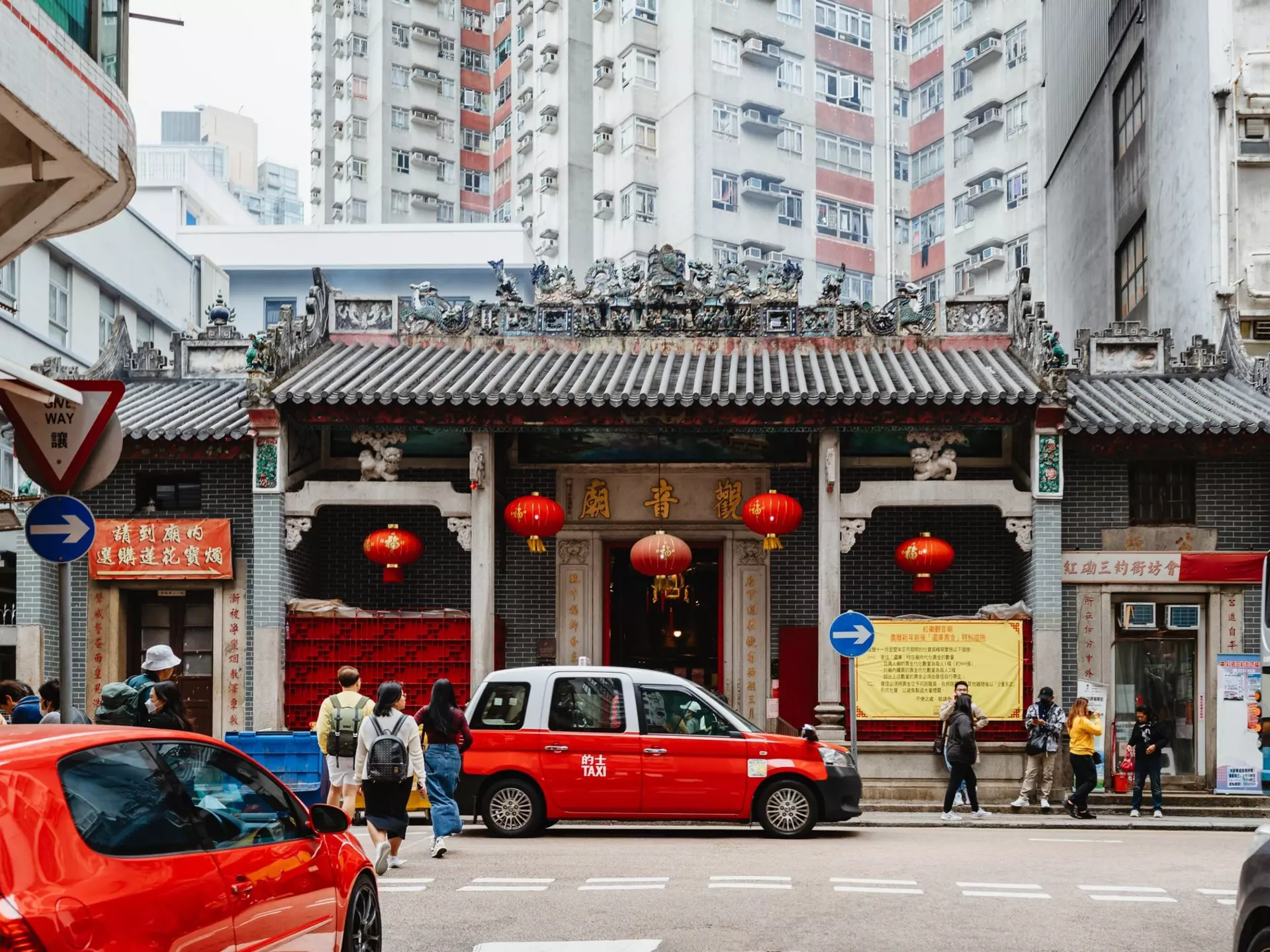 A taxi in Hong Kong. Hide_Studio/Shutterstock