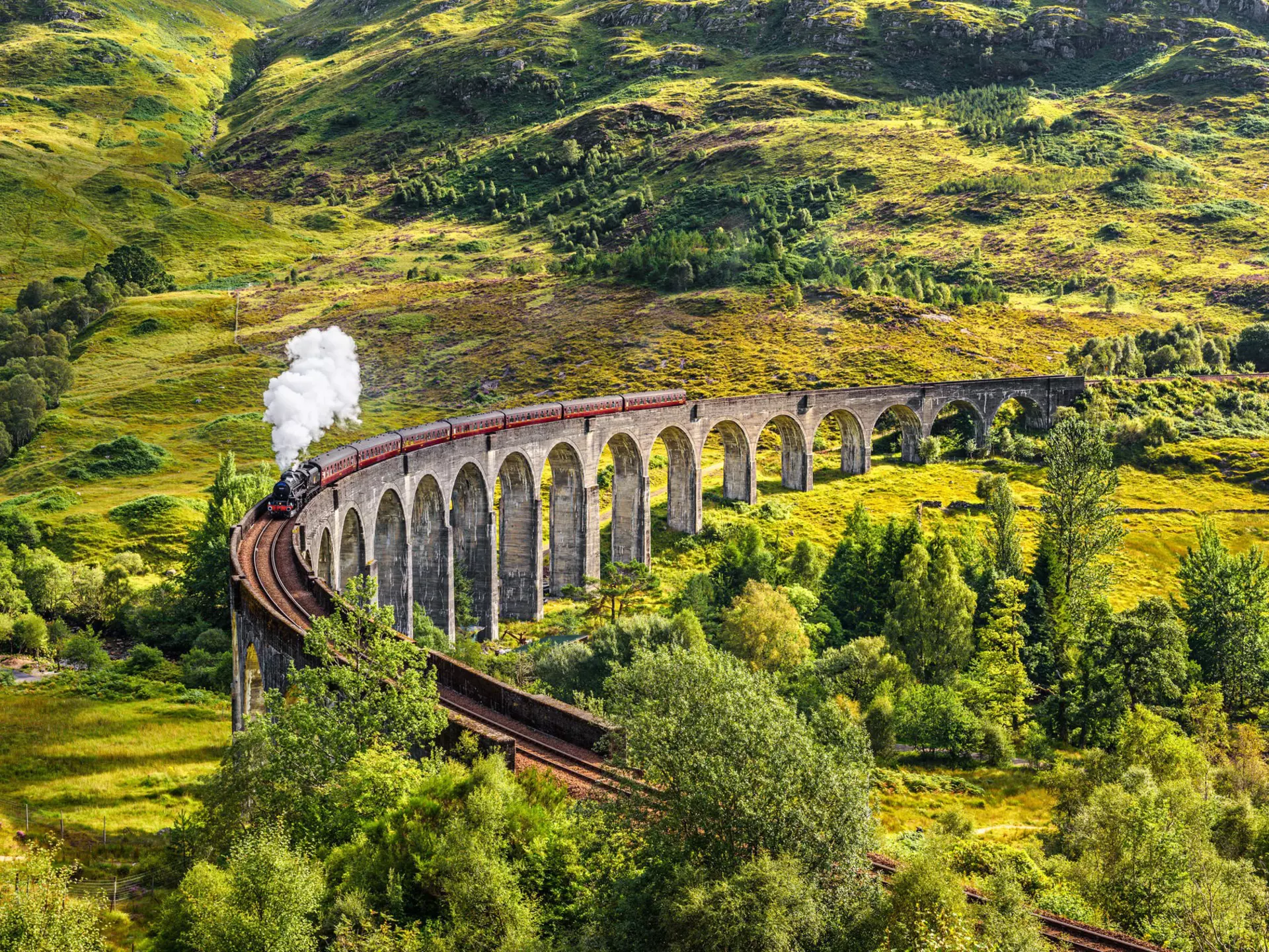 The Jacobite Steam Train offers a highly scenic detour from Fort William. miroslav_1 / Getty Images