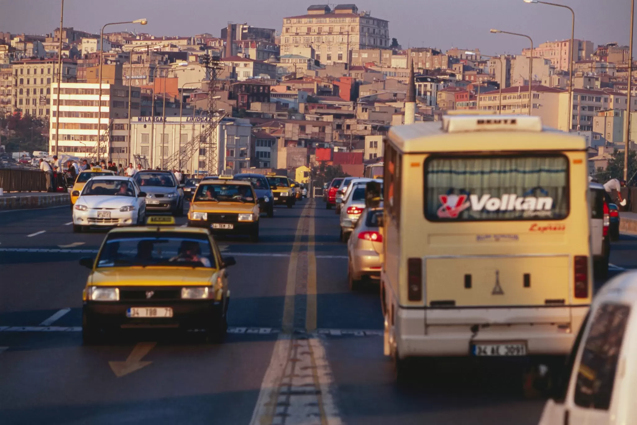 Traffic crossing over the Golden Horn, an inlet of the Bosphorus in Istanbul. Phil Weymouth/Lonely Planet