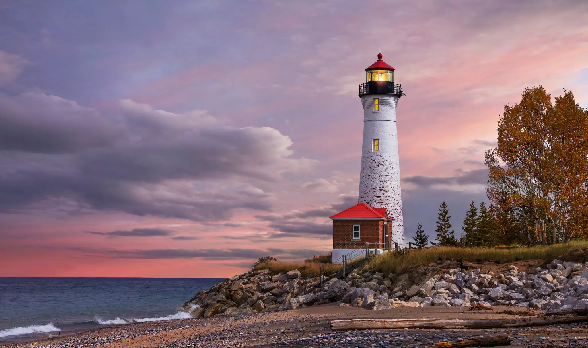 Crisp Point Lighthouse is among the most picturesque of Michigan's many lighthouses © Doug Lemke / Shutterstock