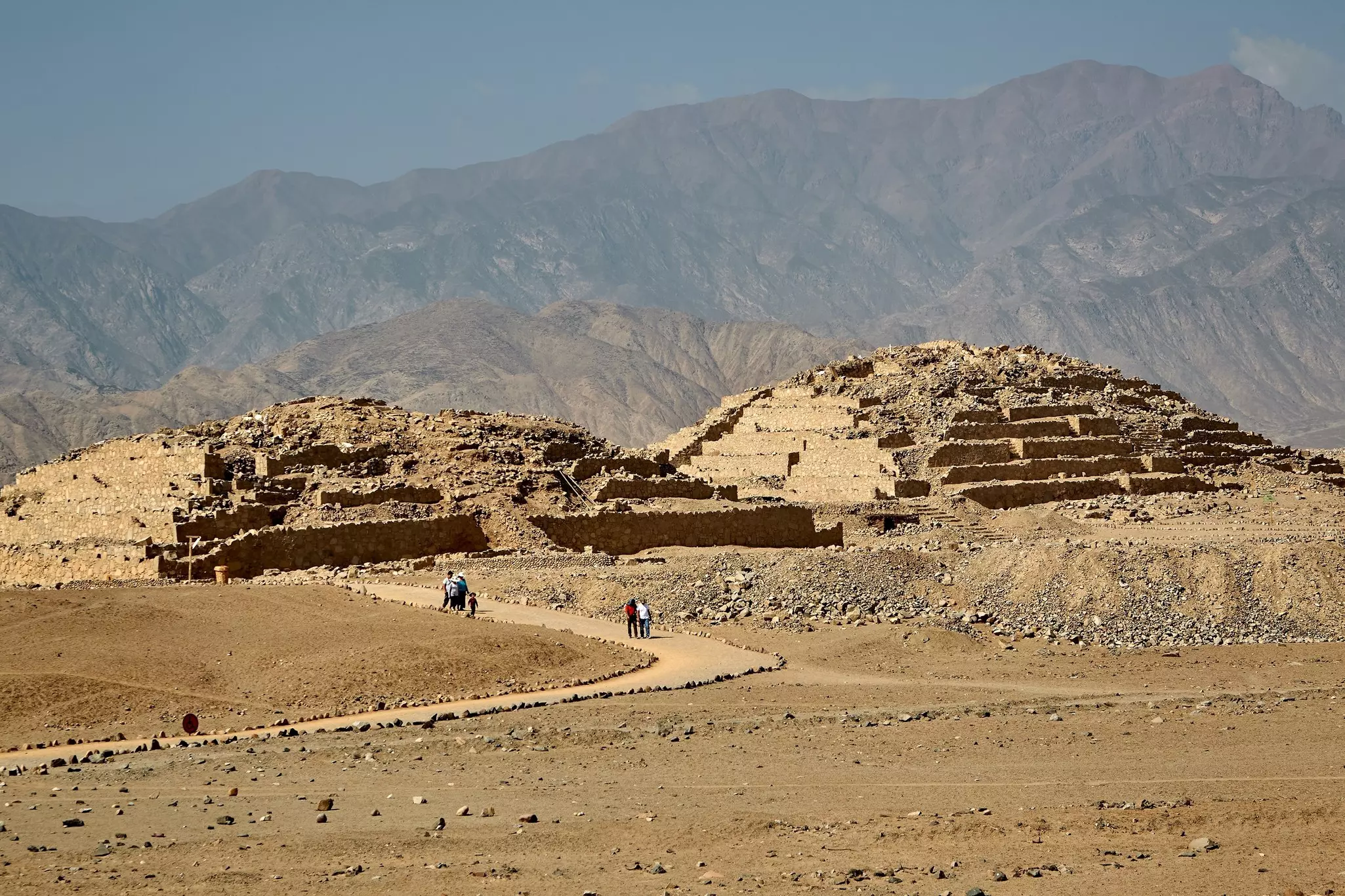 The complex structures at Caral