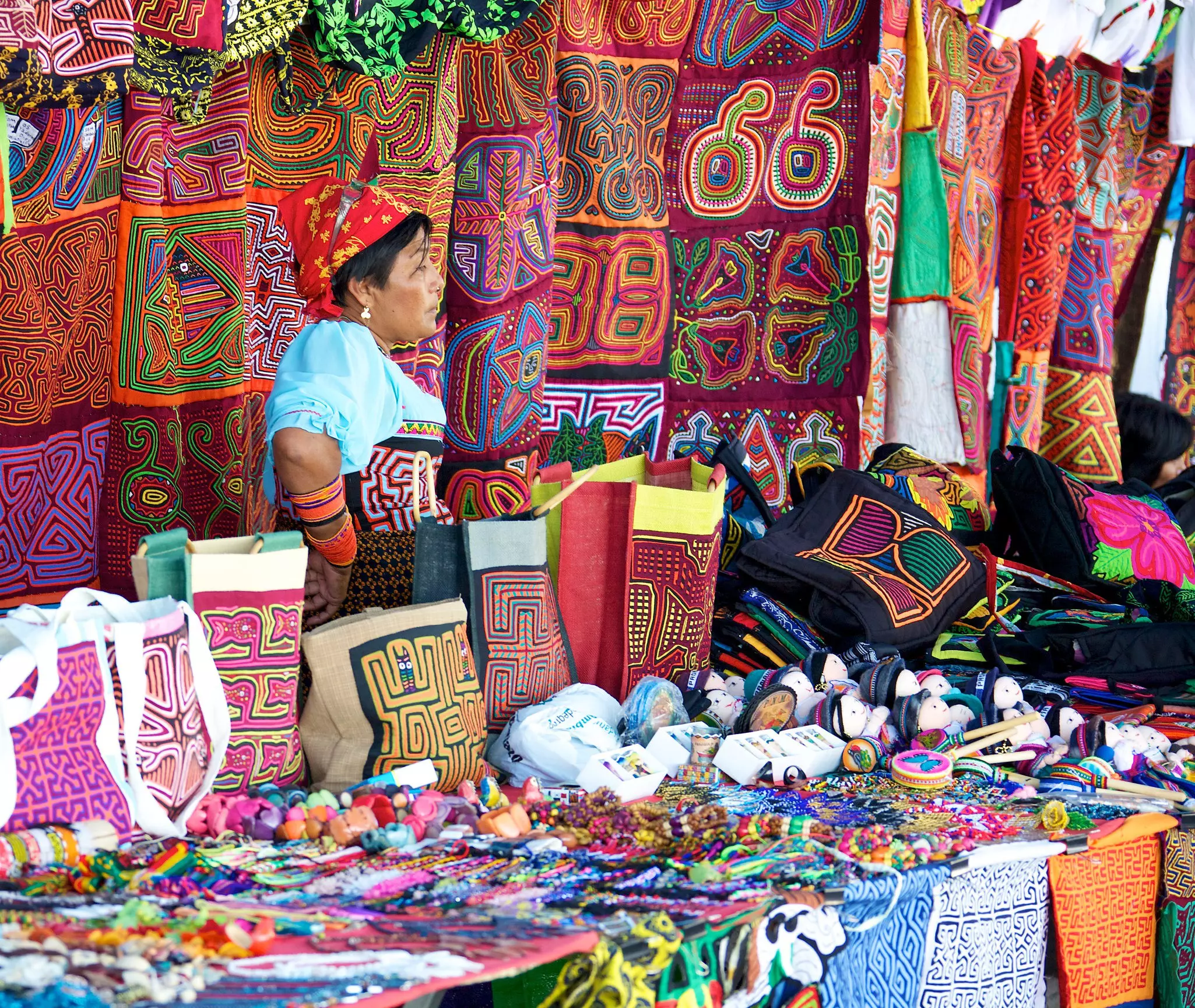Look out for Panama's vibrant textile art wherever you go in Panama City © Ivan_Sabo / Shutterstock