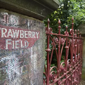 Strawberry Field gate © Grant Faint / Getty Images