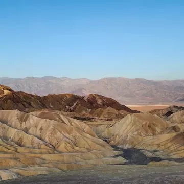 Death Valley depicts California's desert landscapes. Visit Great Palm Springs
