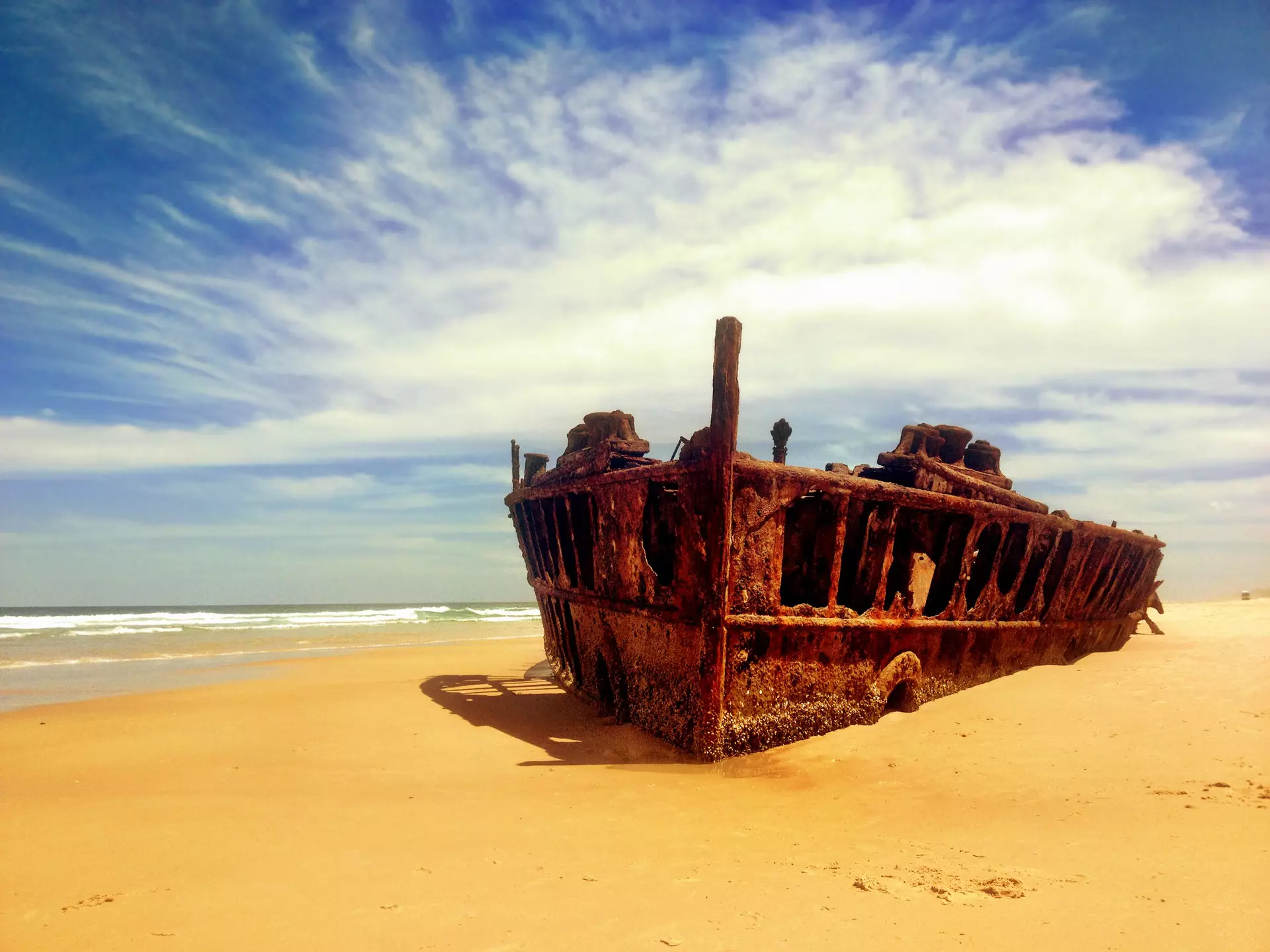 Rusted shipwreck on beach of Fraser Island.
Fraser island, beach, shipwreck, australia, old, sand, ship, boat, ruin, coast, ocean, queensland, SS maheno, maheno shipwreck