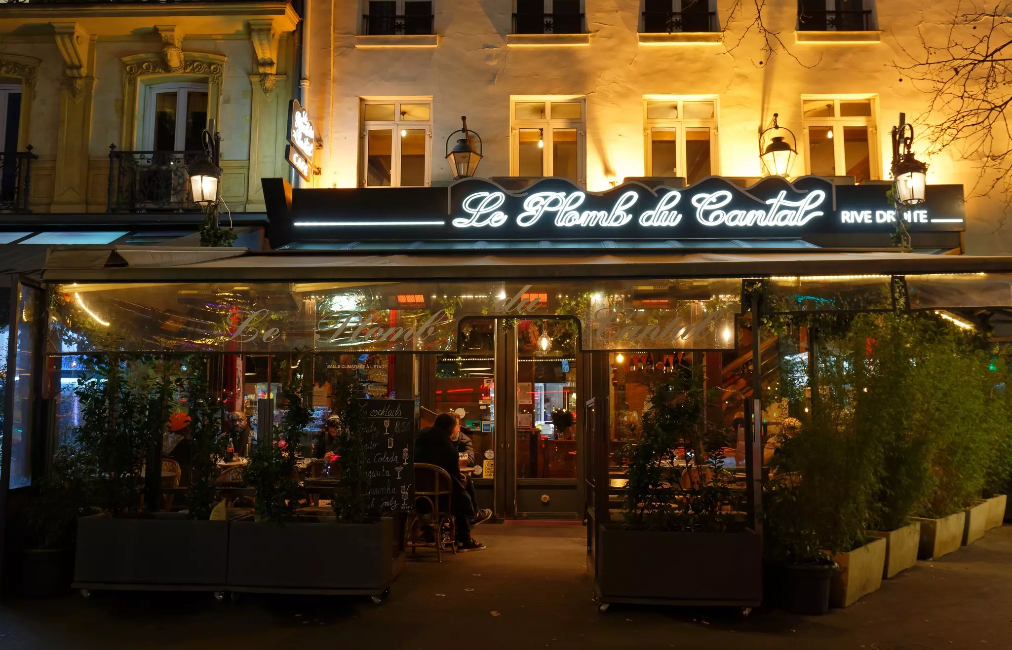 Paris, France-February 01, 2022 : Le Plomb du cantal is a traditional French restaurant located near Saint Martin arch in 10th district of Paris., License Type: media, Download Time: 2026-07-01T20:39:10.000Z, User: adouglaslott59, Editorial: true, purchase_order: 65050 - Digital Destinations and Articles, job: Online editorial, client: Where to eat and drink in Paris, other: Ann Douglas Lott