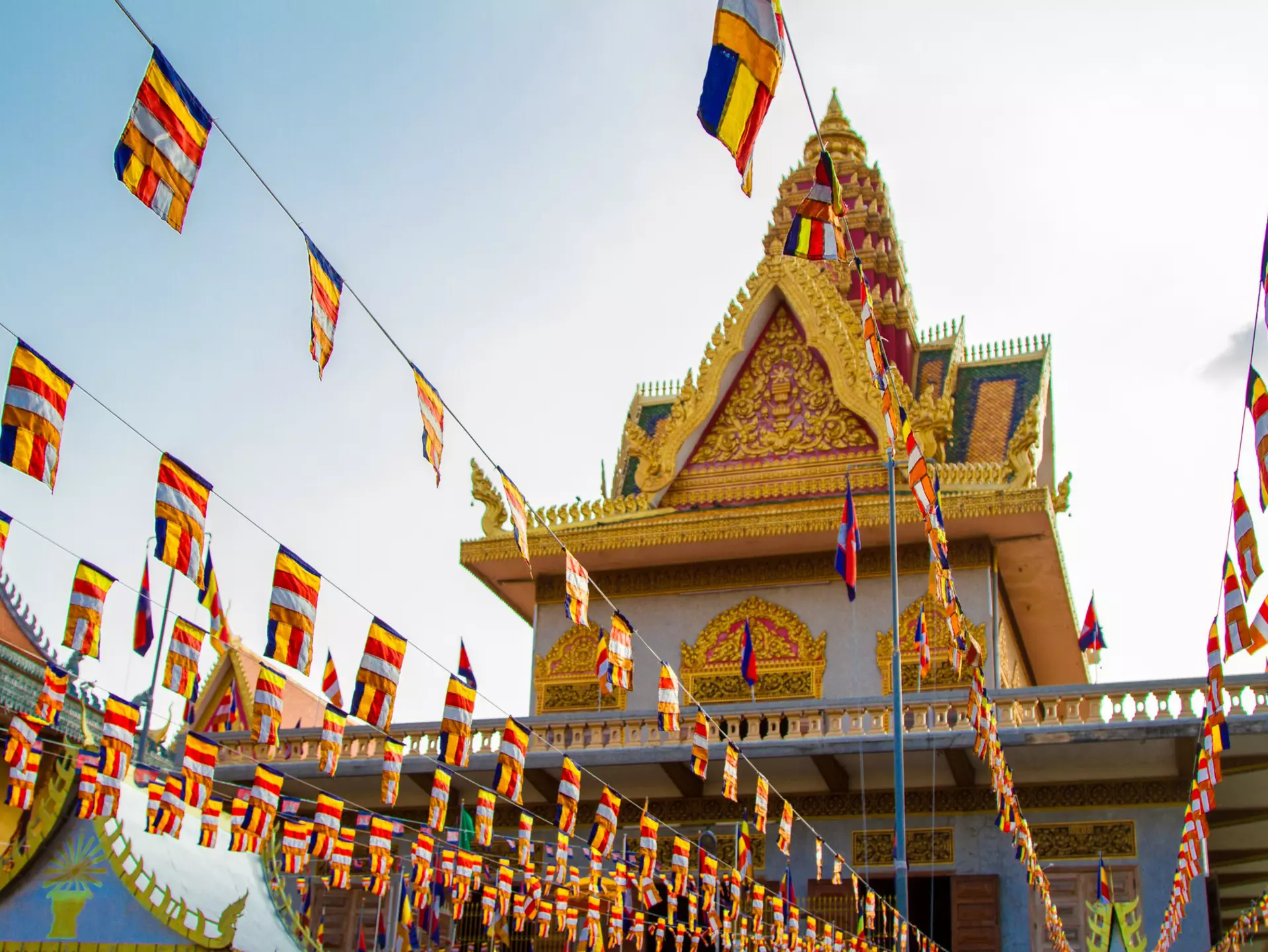 Wat Ounalom in Phnom Penh. Sergei Mugashev/Shutterstock