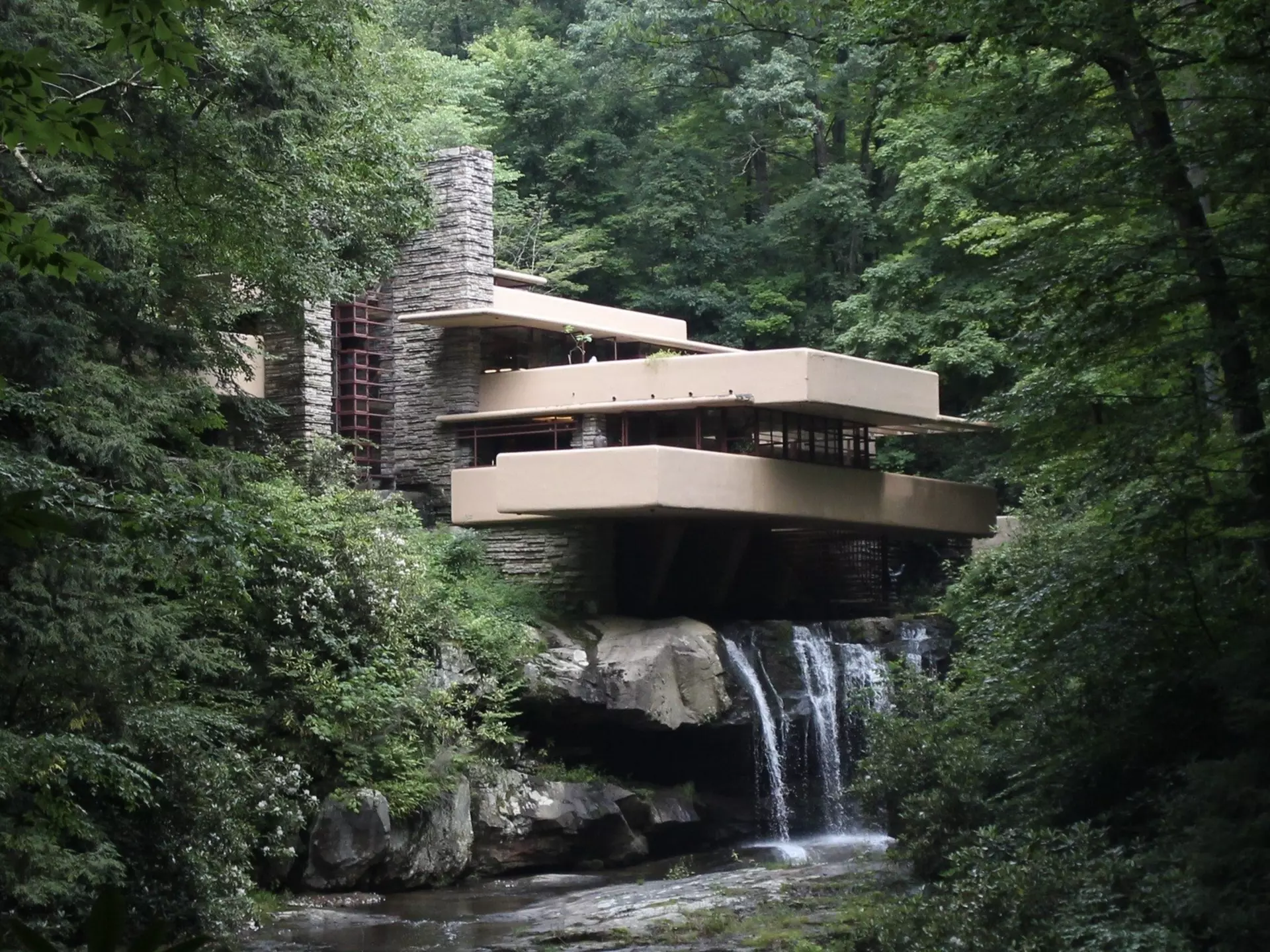 Frank Lloyd Wright’s architectural masterpiece Fallingwater is just over an hour’s drive from Pittsburgh. Shutterstock