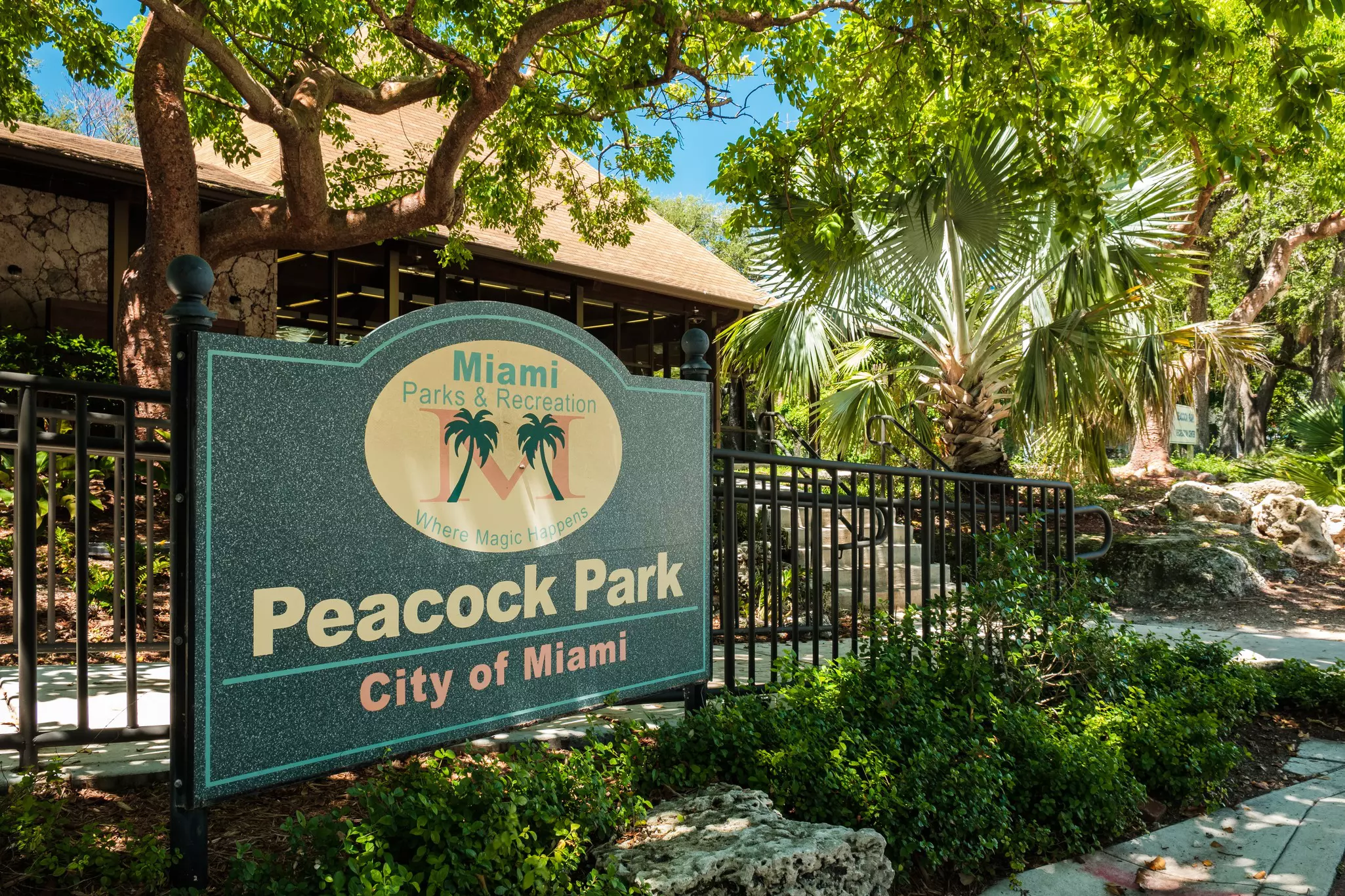 Miami, Florida - August 21, 2018:  Entrance sign to the popular bayfront Peacock Park in trendy Coconut Grove., License Type: media, Download Time: 2025-03-26T16:02:25.000Z, User: oneseven7891, Editorial: true, purchase_order: 56530 - Guidebooks, job: Glocal Publishing WIP, client: miami-and-the-keys-10, other: Dominic Allen