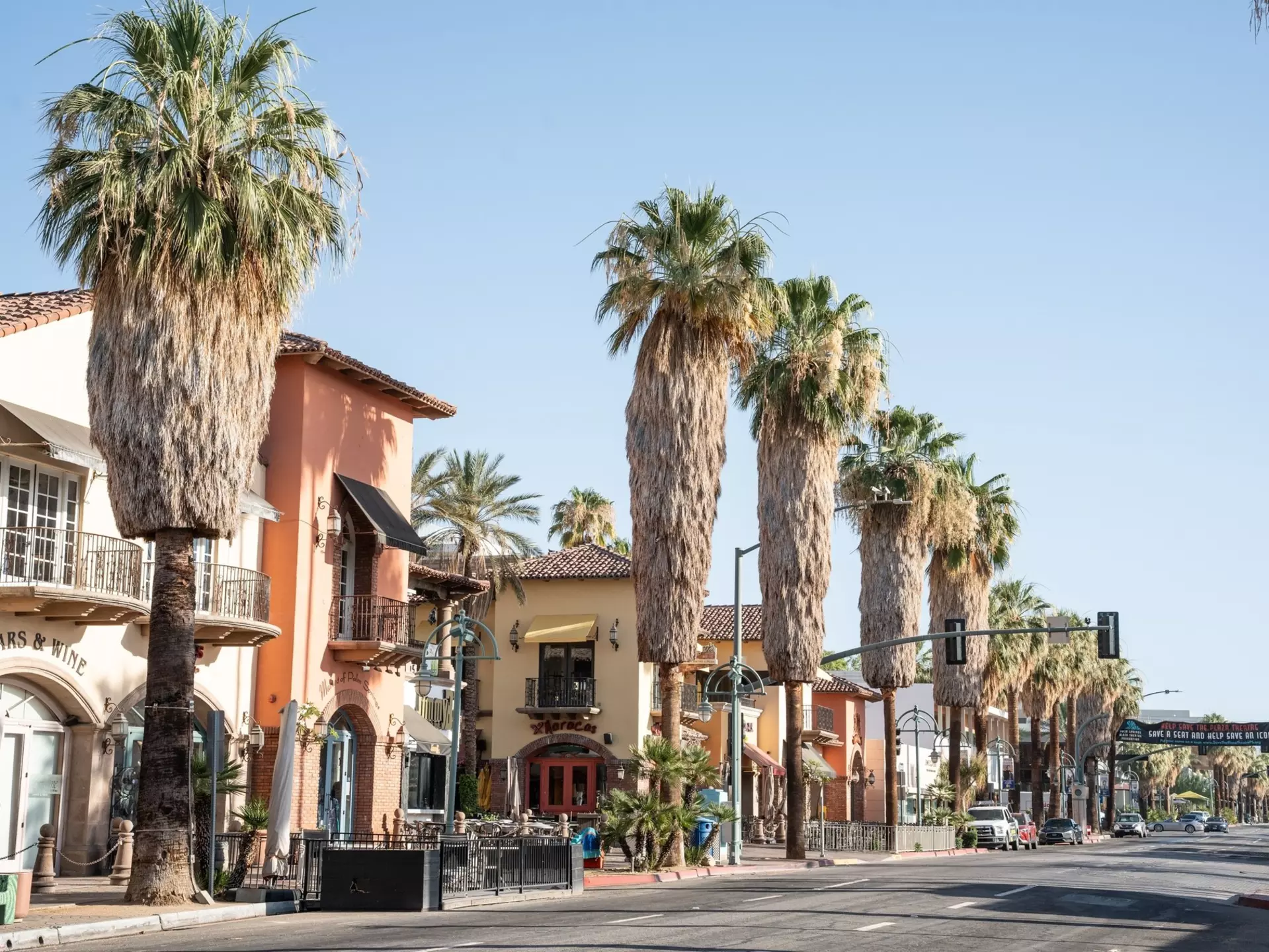 Downtown Palm Springs. Little Vignettes Photo/Shutterstock