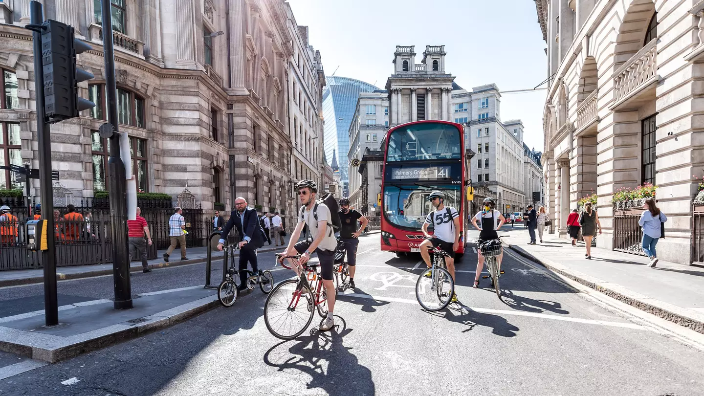 If you follow common-sense safety rules and use one of the city’s numerous bike-share programs, cycling is a wondrous way to get around London © Kristi Blokhin / Shutterstock