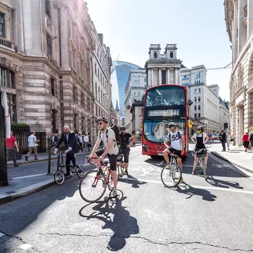 If you follow common-sense safety rules and use one of the city’s numerous bike-share programs, cycling is a wondrous way to get around London © Kristi Blokhin / Shutterstock