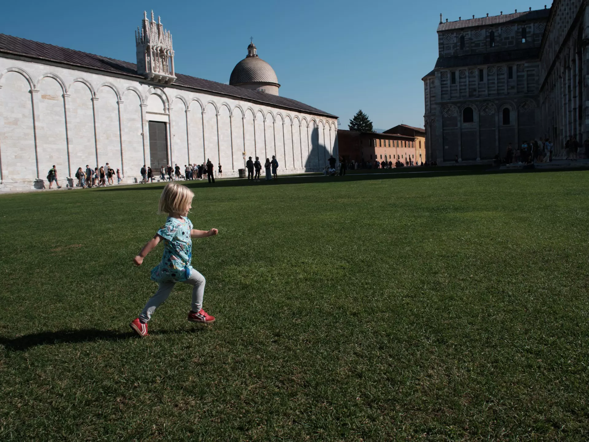 Piazza del Duomo, Pisa. Alexander Howard/Lonely Planet