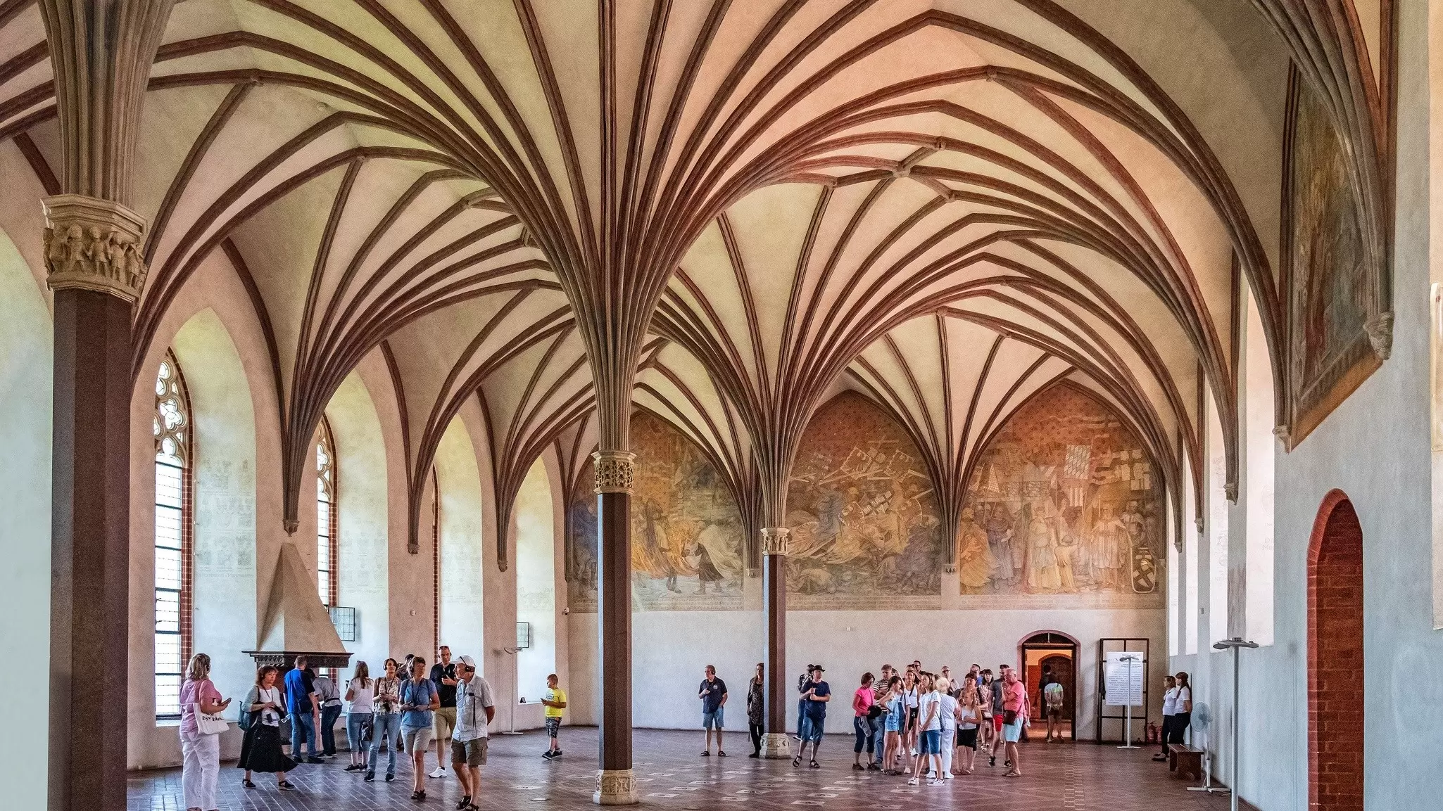 The Great Refectory at Malbork Castle, Poland. ArtMediaFactory/Shutterstock