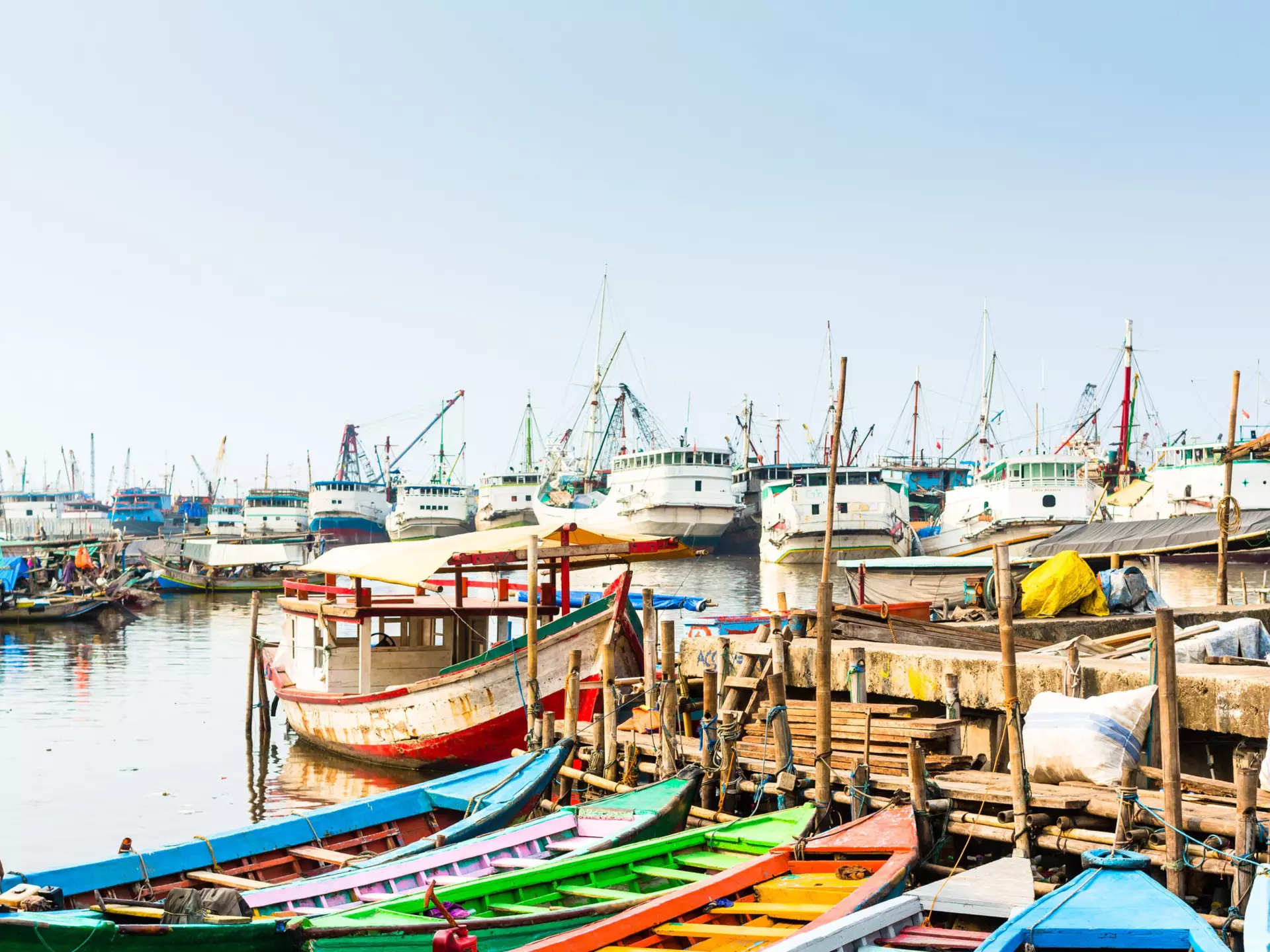 End day one of your Jakarta jaunt with a look at the ships in Sunda Kelapa. Kzenon / Shutterstock