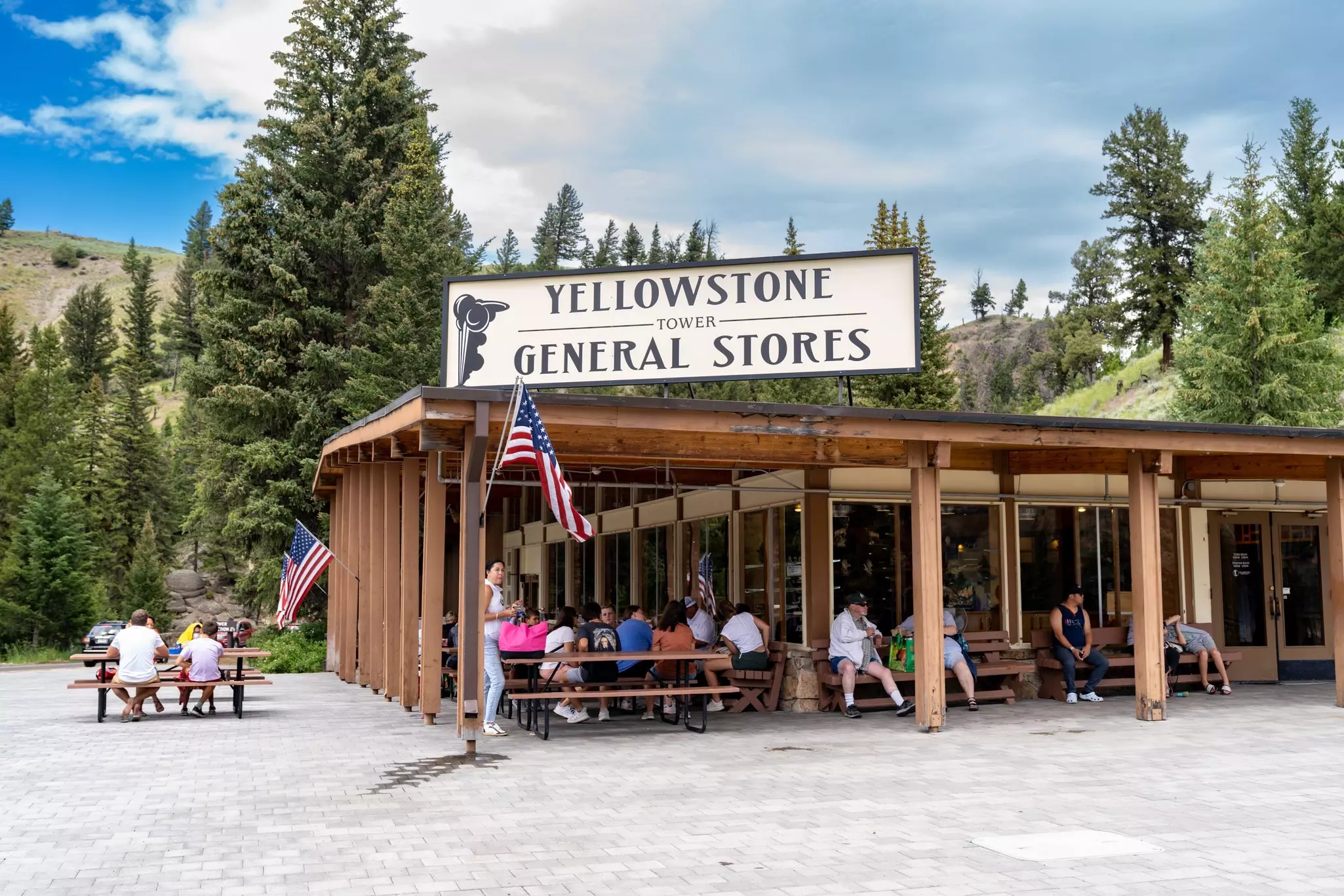 Pick up provisions or eat on-site at a Yellowstone General Store © melissamn / Shutterstock