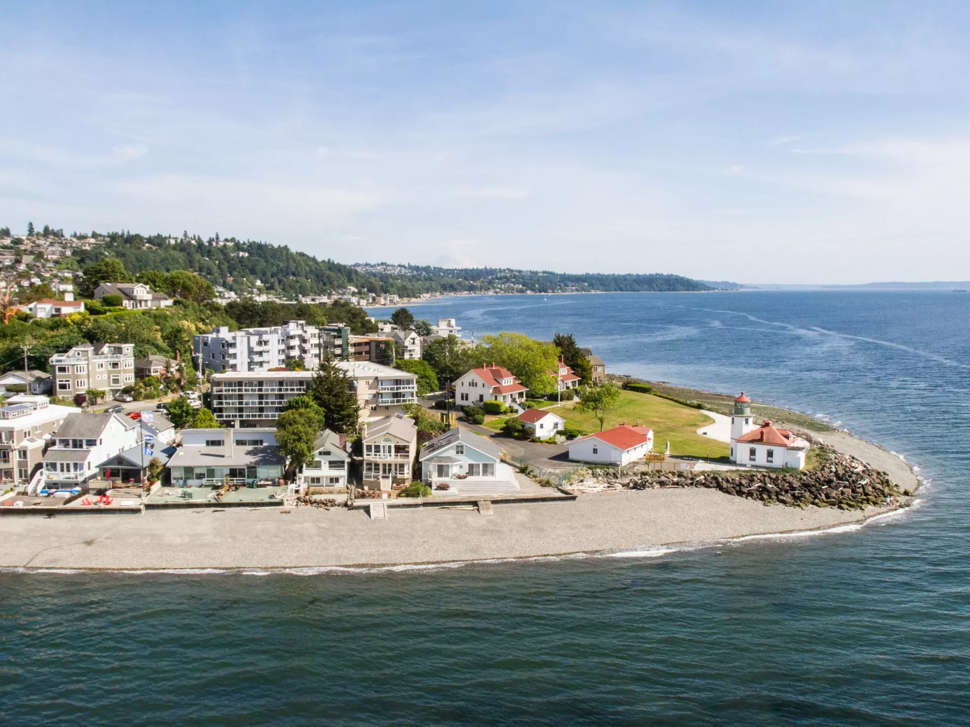 Alki Point Lighthouse near Alki Beach Park, Seattle. T.Girondel/Getty Images