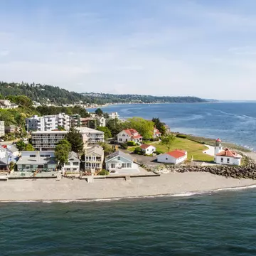 Alki Point Lighthouse near Alki Beach Park, Seattle. T.Girondel/Getty Images