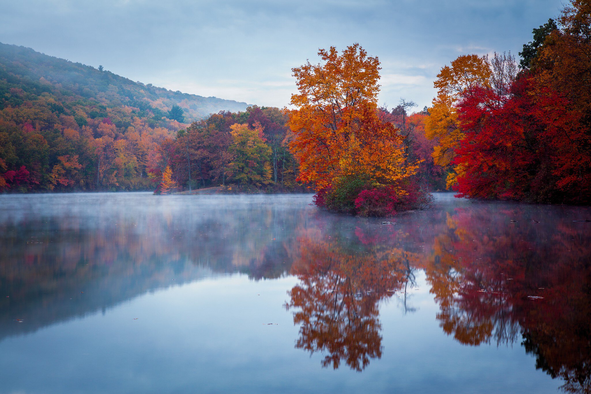 Cold dawn at Hidden Lake