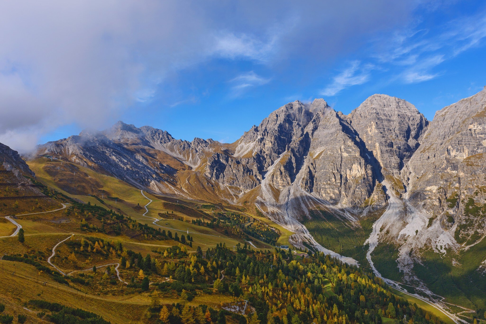 Scenic view of rocky mountains, Fulpmes.