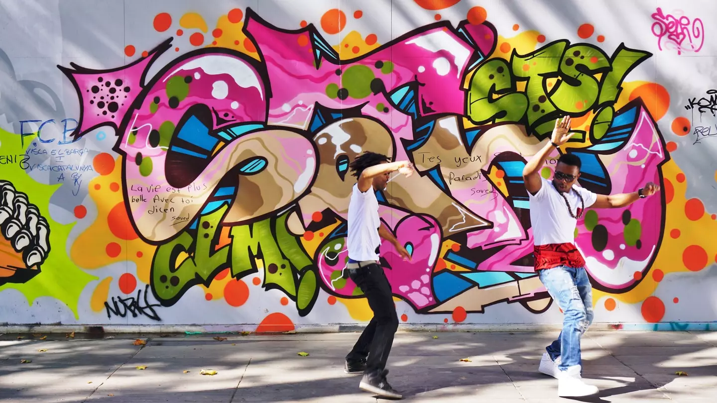 Learn about Paris' diverse communities through the city's hip-hop and rap scene © EQRoy / Shutterstock
