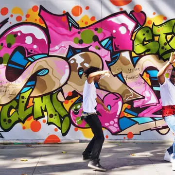 Learn about Paris' diverse communities through the city's hip-hop and rap scene © EQRoy / Shutterstock