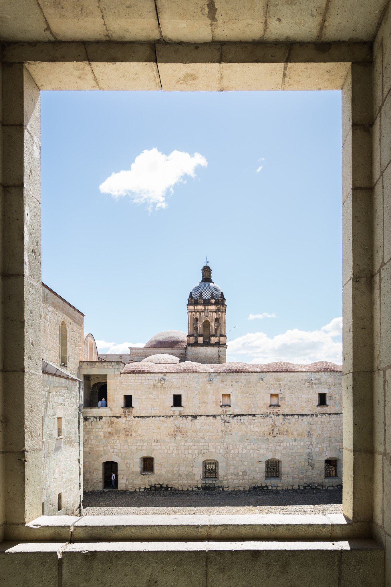 View of the inner courtyard of the Museum of Cultures of Oaxaca, located in the Templo de Santo Domingo de Guzmán in Oaxaca City.