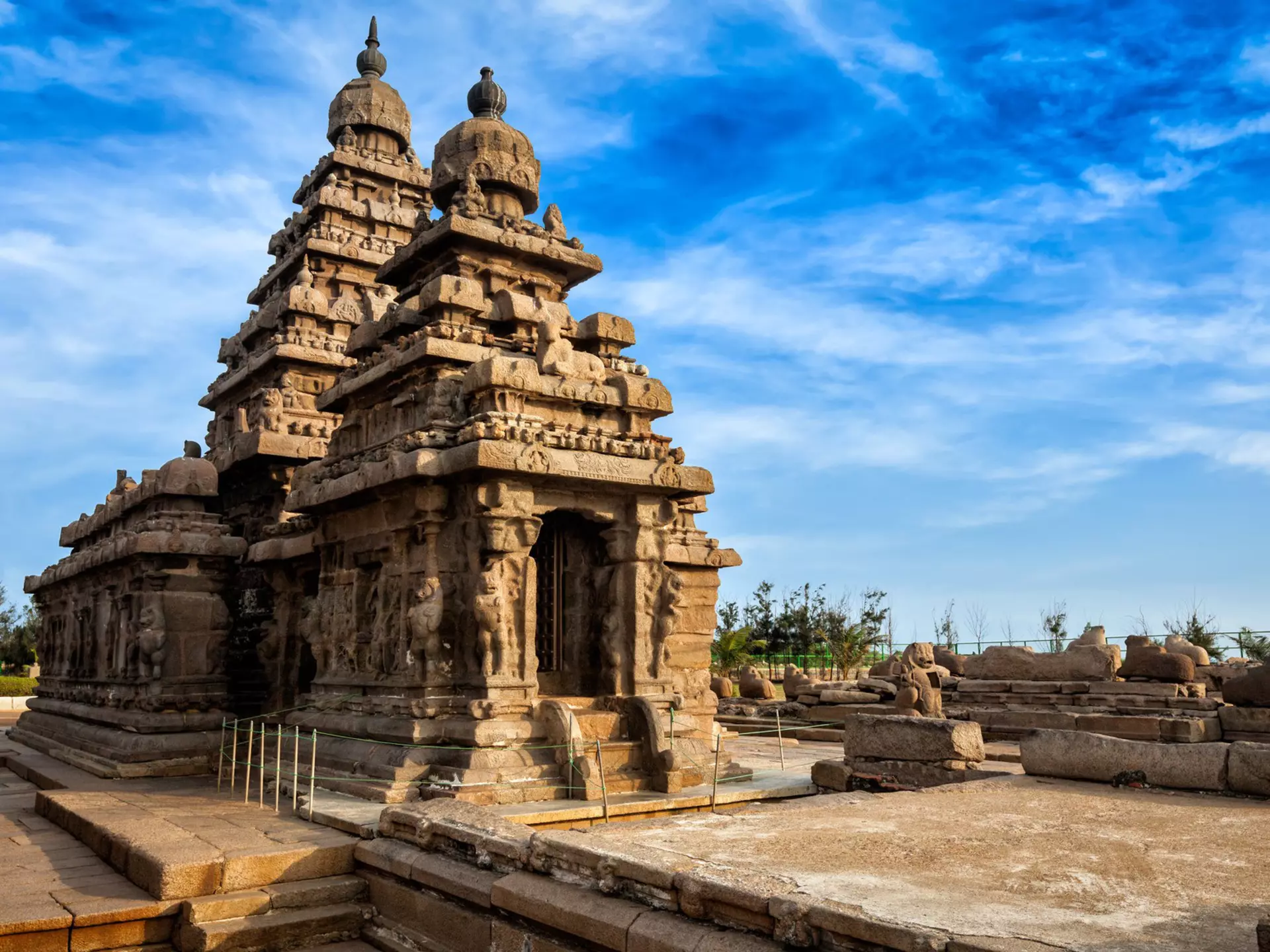 The shore temples of  Mamallapuram (Mahabalipuram), Tamil Nadu. f9photos/Shutterstock