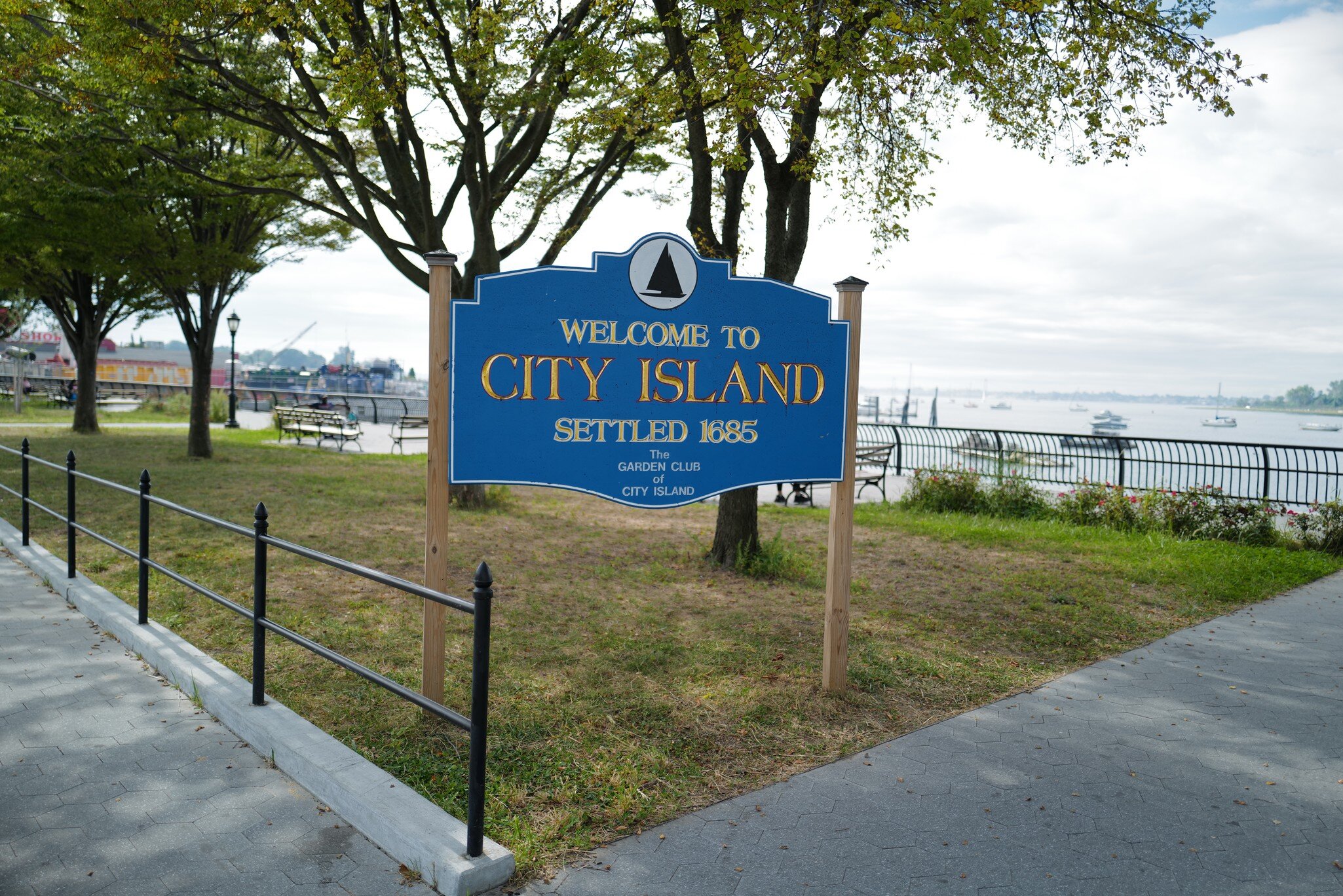 Sept 26, 2020 Welcome signs "Welcome to City Island, Settled 1685, The Garden Club of City Island", Bronx, New York City, USA.; Shutterstock ID 1824994172; purchase_order: 65050; job: POIs; client: Lonely Planet; other: digital download