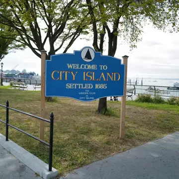 Sept 26, 2020 Welcome signs "Welcome to City Island, Settled 1685, The Garden Club of City Island", Bronx, New York City, USA.; Shutterstock ID 1824994172; purchase_order: 65050; job: POIs; client: Lonely Planet; other: digital download