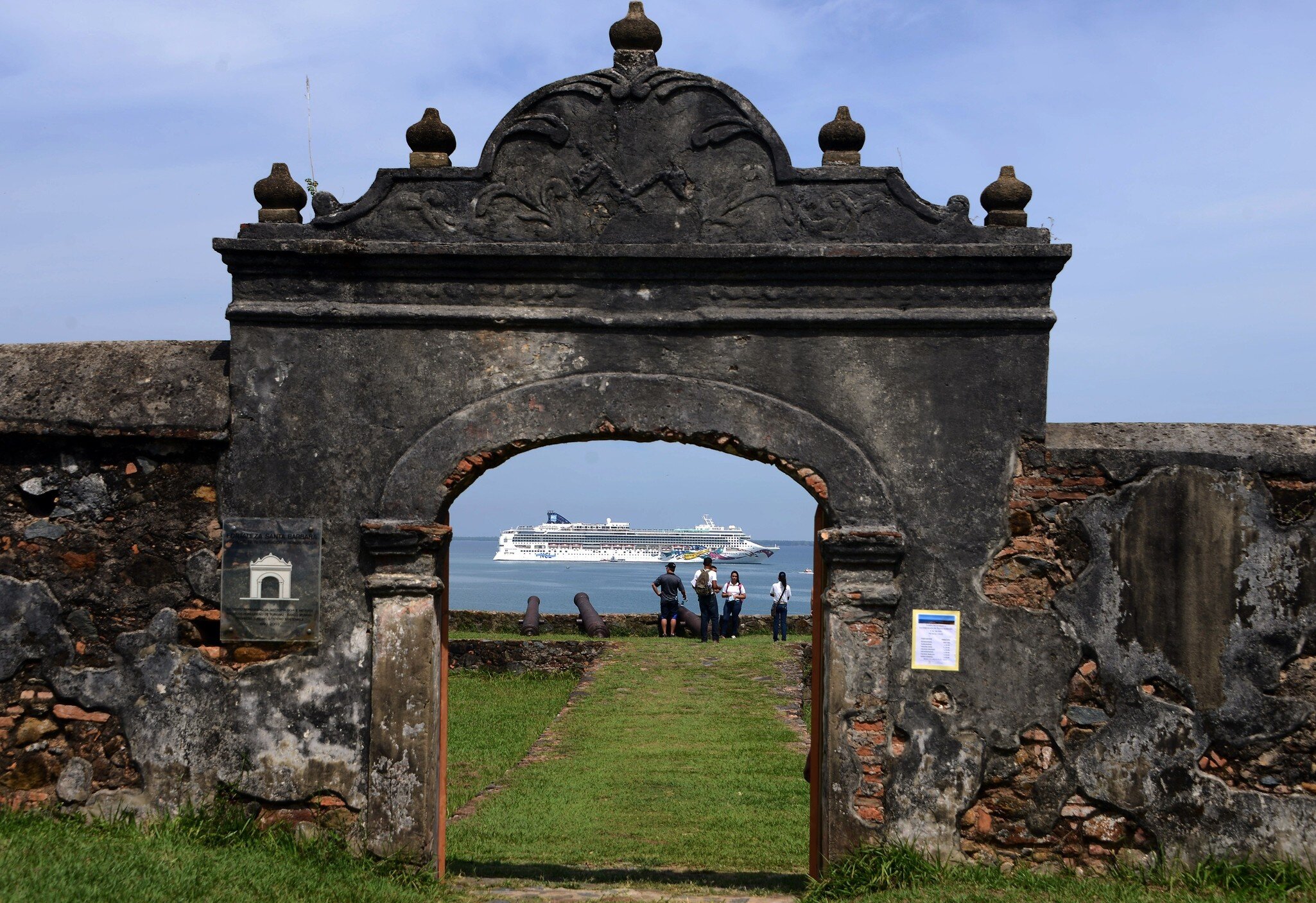 View of a cruise ship through the Santa Barbara fortress while she heads to Trujillo, 600km north of Tegucigalpa on October 15, 2014.    AFP PHOTO / Orlando SIERRA        (Photo credit should read ORLANDO SIERRA/AFP/Getty Images)