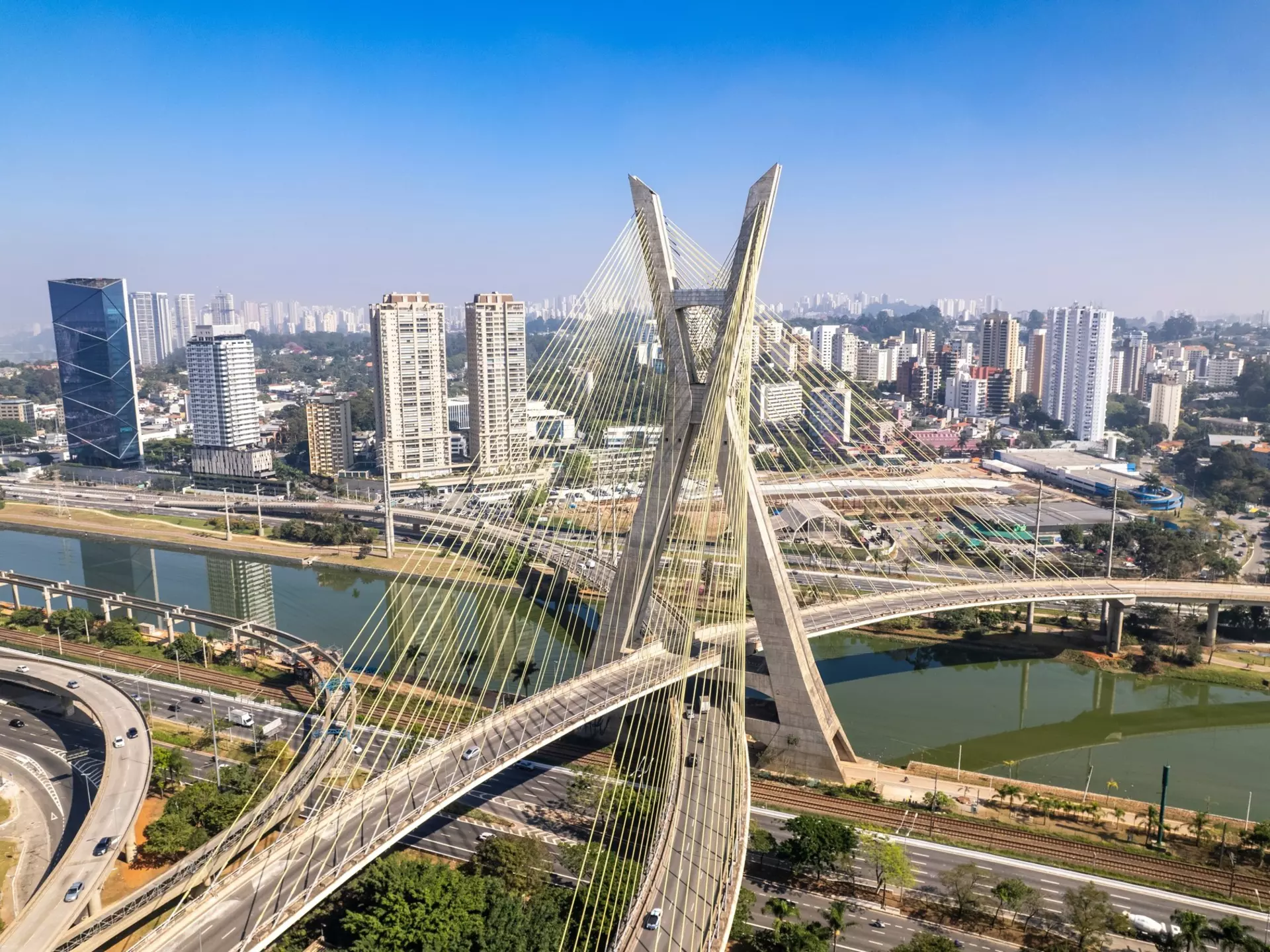 São Paulo skyline. ADVTP/Shutterstock
