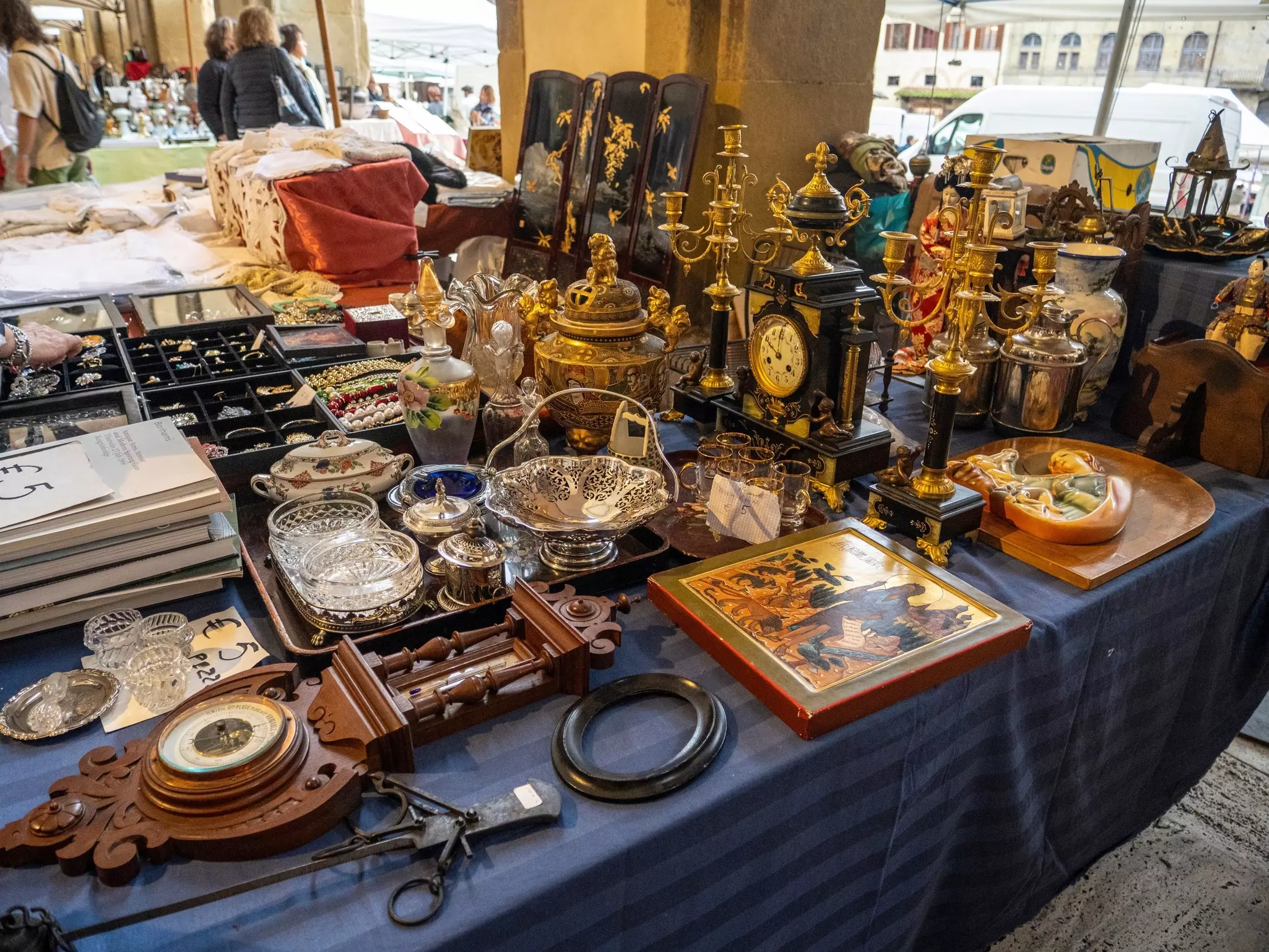 Antiques market in Arezzo “Fiera Antiquaria di Arezzo”