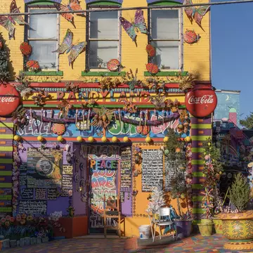 The quirky “museum” that is Randyland is one of Pittsburgh’s best free attractions. Amy Lutz/Shutterstock
