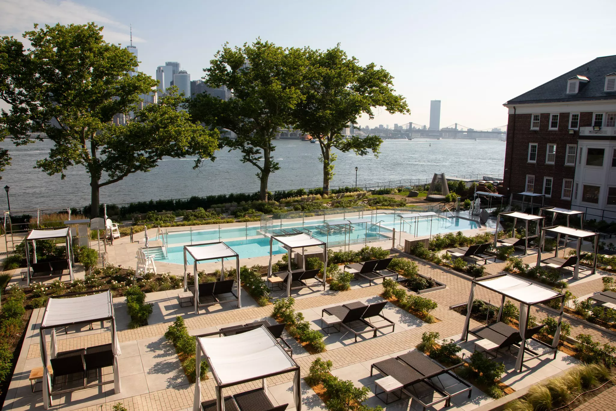 QC NY spa with view of Manhattan