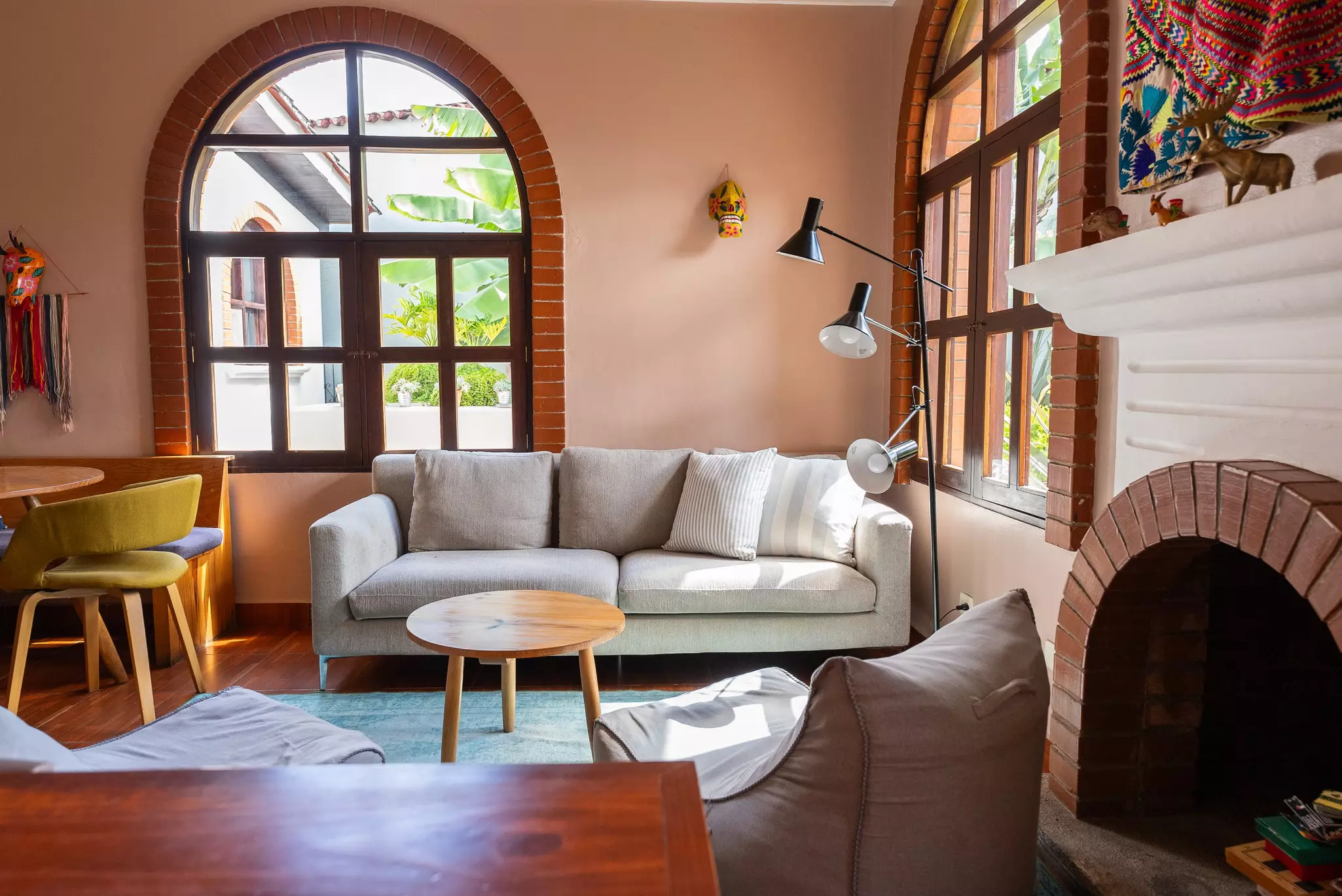 Common area at Maya Papaya Hostel in Antigua, Guatemala