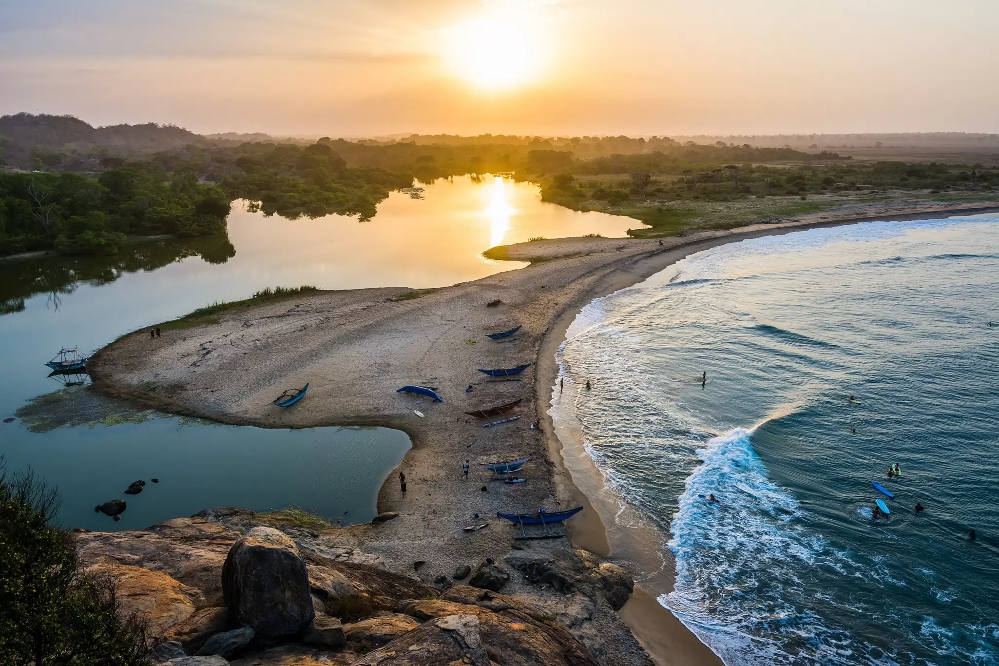 Sunset from elephant rock near Arugam Bay. Shanti Hesse / Shutterstock