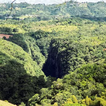 CW2P43 PUERTO RICO -  CORDILLERA CENTRAL SAN CRISTOBAL CANYON

Cañón de San Cristóbal
